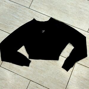 Gym shark cropped sweater